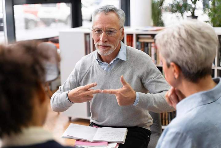 Clases para Personas Mayores en West Miami
