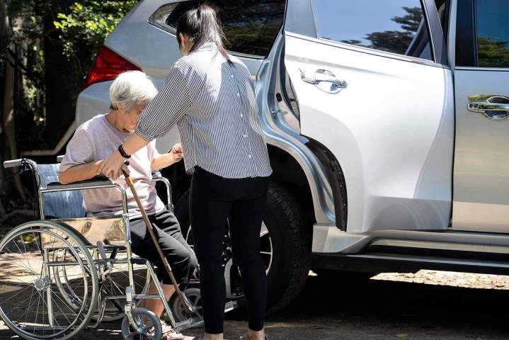 Transporte para Cuidado de Ancianos en West Miami